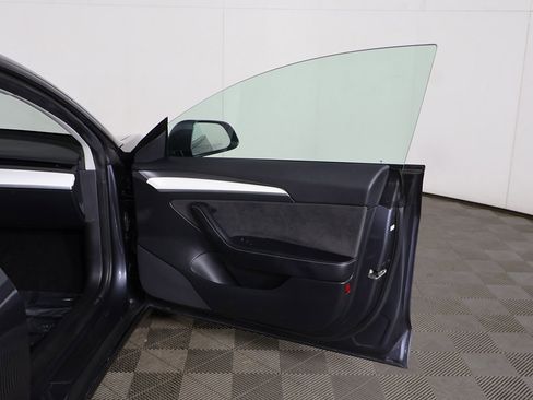 Used 2023 Tesla Model 3 Performance image 23