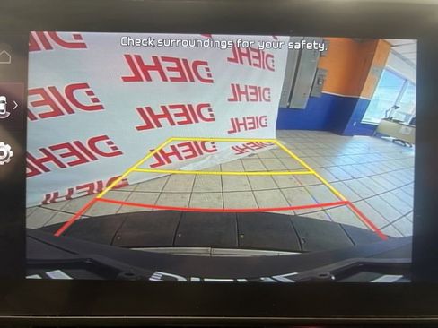 Used 2025 Kia Sportage EX FWD image 28
