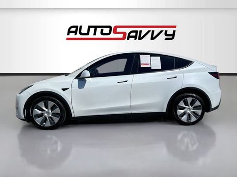Used 2025 Tesla Model Y Long Range AWD/4WD image 4