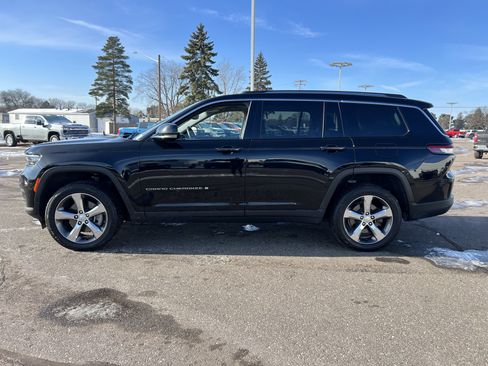 Used 2022 Jeep Grand Cherokee L Limited image 4