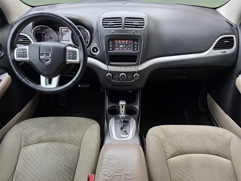 Used 2015 Dodge Journey American Value Package w/ Flexible Seating Group image 23