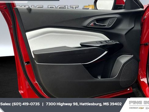 New 2026 Chevrolet Trax LT w/ LT Convenience Package FWD image 19