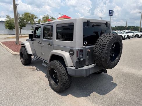 Used 2018 Jeep Wrangler Unlimited Sport S AWD/4WD image 7