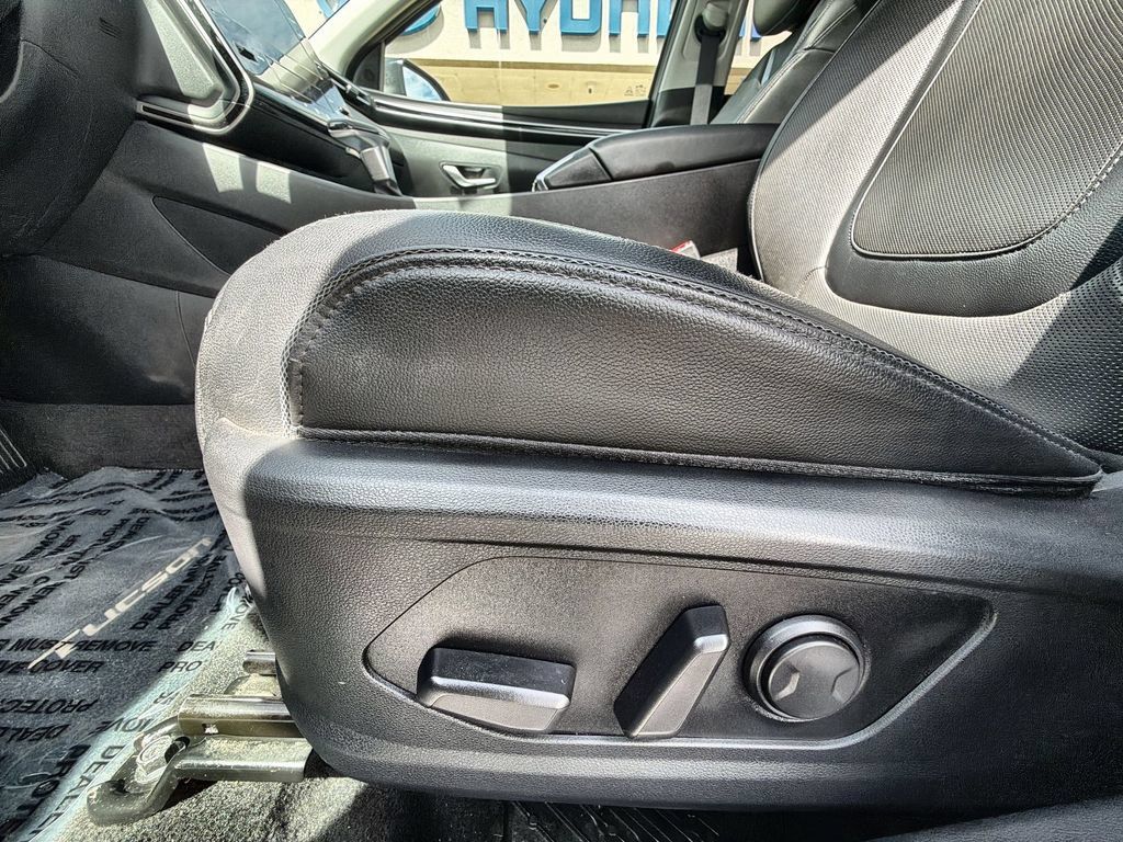 Used 2022 Hyundai Tucson SEL w/ Convenience + Premium Package AWD/4WD image 14