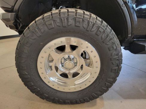 Used 2022 Ford Bronco Wildtrak image 31