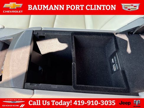 Used 2022 Cadillac XT5 Premium Luxury FWD image 26