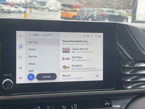 Used 2025 Toyota Camry LE image 31