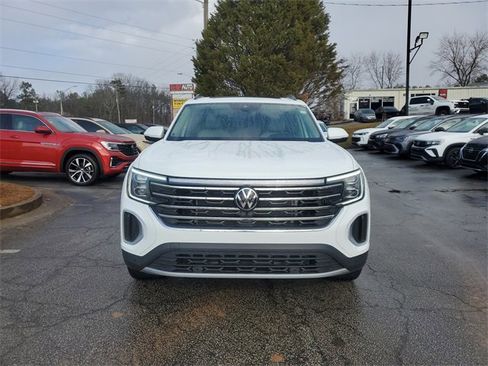 Certified 2025 Volkswagen Tiguan S image 2