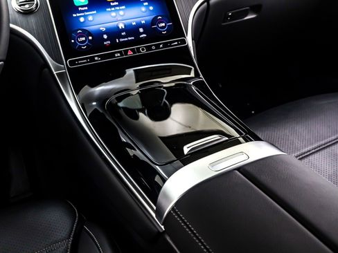 New 2026 Mercedes-Benz GLC 300 image 6