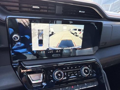 Used 2024 GMC Sierra 1500 AT4 w/ AT4 Preferred Package AWD/4WD image 42