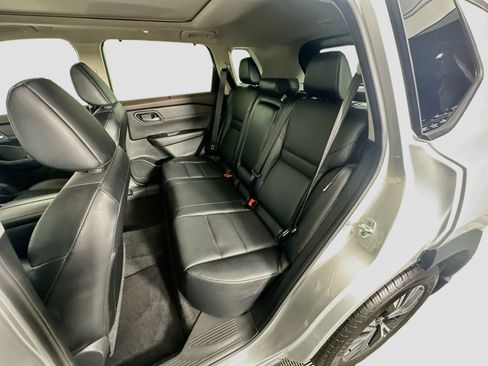 Used 2023 Nissan Rogue SV w/ SV Premium B Package FWD image 29