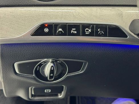 Used 2017 Mercedes-Benz S 550 Sedan image 37