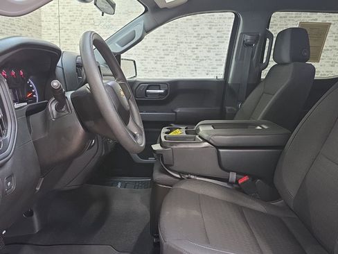 Used 2022 Chevrolet Silverado 1500 Custom image 24