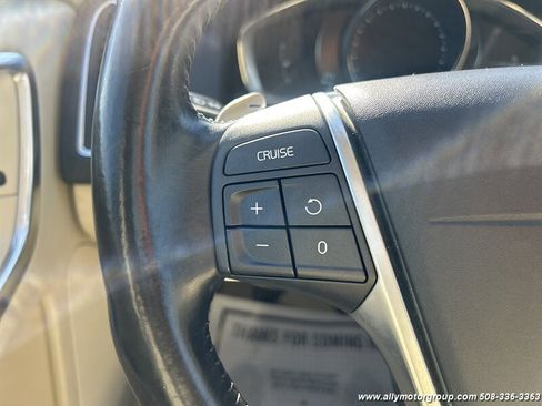 Used 2015 Volvo XC60 T6 image 18