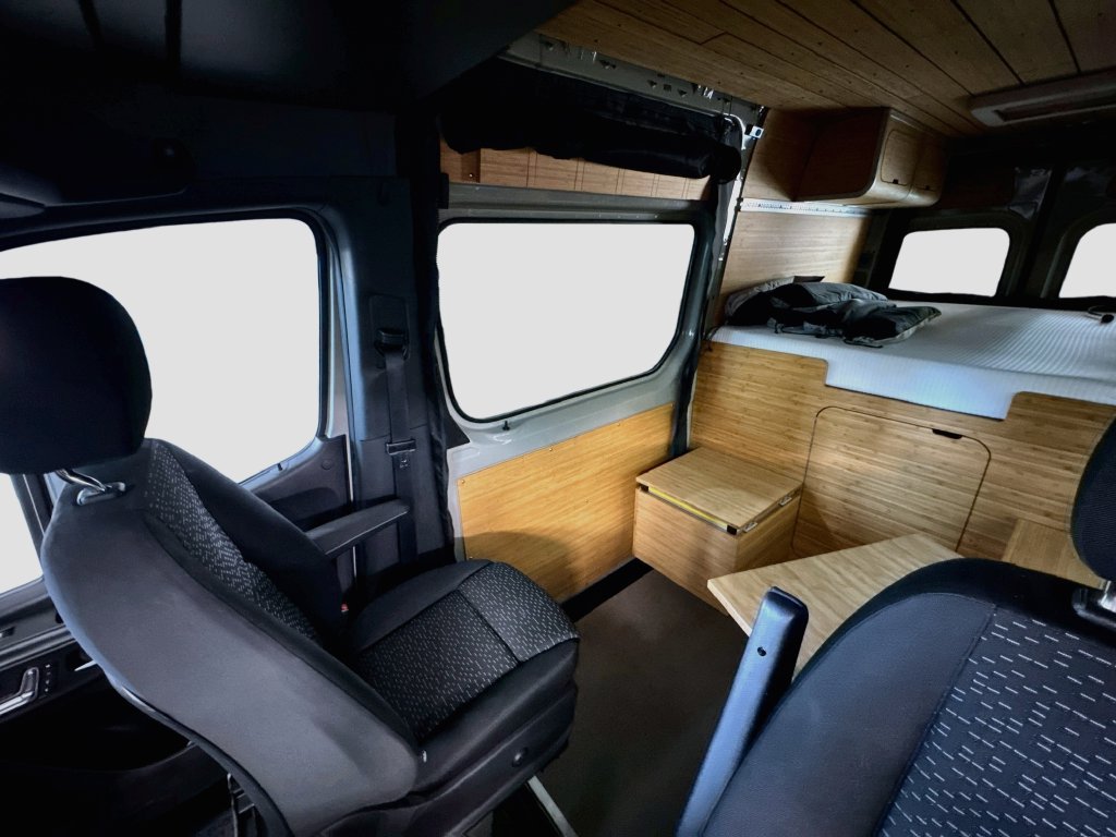 Used 2021 Mercedes-Benz Sprinter 2500 image 28