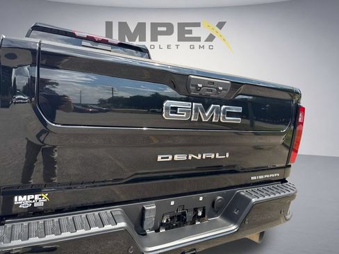 Used 2024 GMC Sierra 2500 Denali Ultimate AWD/4WD image 37