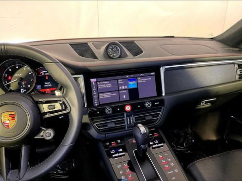 Certified 2026 Porsche Macan GTS AWD/4WD image 16
