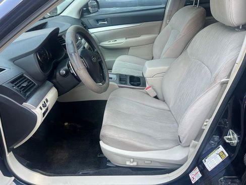 Used 2014 Subaru Outback 2.5i Premium AWD/4WD image 9