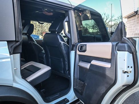 Used 2022 Ford Bronco Wildtrak AWD/4WD image 16