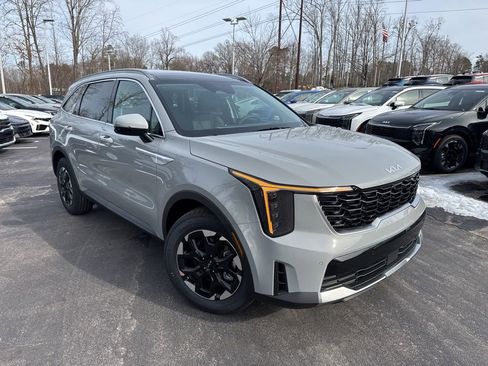 New 2026 Kia Sorento S image 1
