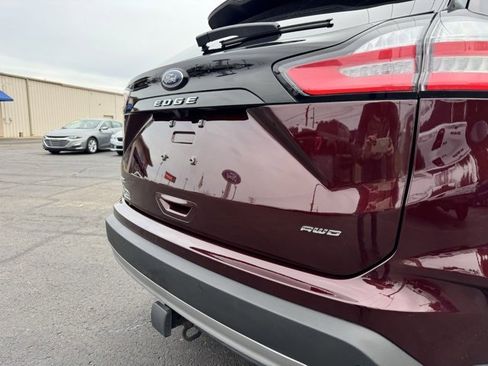 Used 2024 Ford Edge SEL w/ Convenience Package image 9