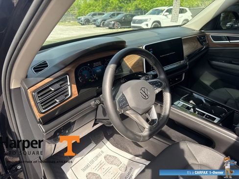 Used 2025 Volkswagen Atlas SE w/ Panoramic Sunroof Package image 15