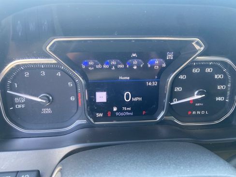 Certified 2019 GMC Sierra 1500 AT4 w/ Off Road Performance Package AWD/4WD image 12