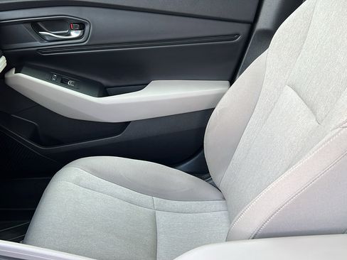 Used 2024 Honda Accord EX image 17