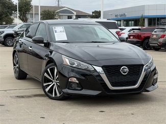 Used 2020 Nissan Altima 2.5 Platinum video 2