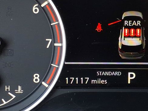 Used 2024 Nissan Rogue SV FWD image 25