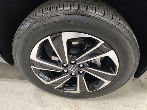 Used 2025 Buick Enclave Sport Touring w/ LPO, Floor Liner Package FWD image 4
