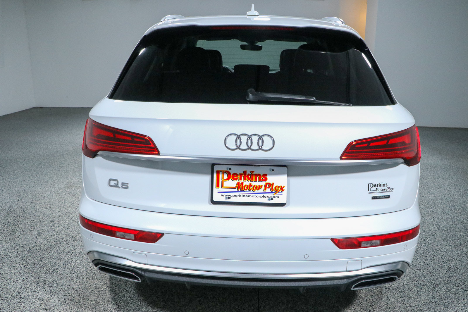 Used 2023 Audi Q5 2.0T Premium Plus w/ Premium Plus Package AWD/4WD image 8