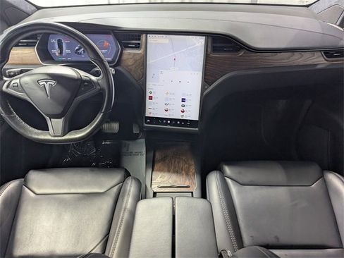Used 2019 Tesla Model X 100D image 6