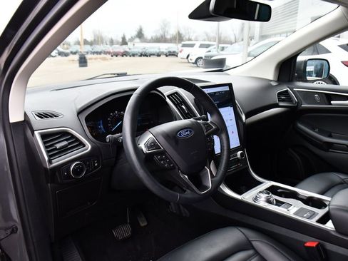 Used 2024 Ford Edge SEL w/ Convenience Package AWD/4WD image 9