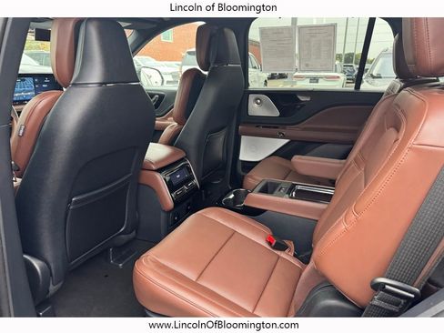 Certified 2025 Lincoln Aviator Reserve w/ Equipment Group 201A image 49