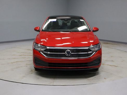 Used 2023 Volkswagen Jetta SE w/ Panoramic Sunroof Package FWD image 6