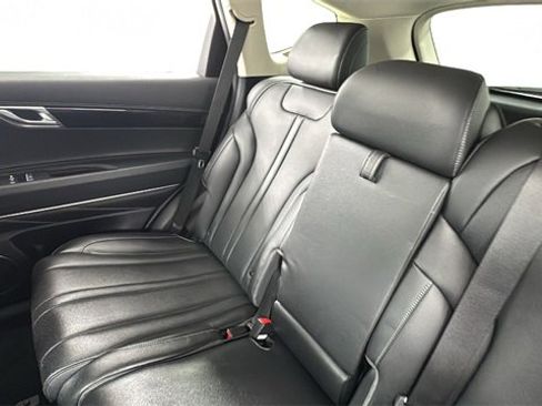 Used 2025 Genesis GV80 2.5T Standard image 14