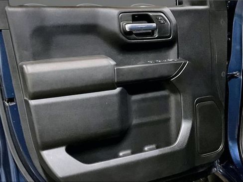 Used 2021 Chevrolet Silverado 1500 Custom image 12