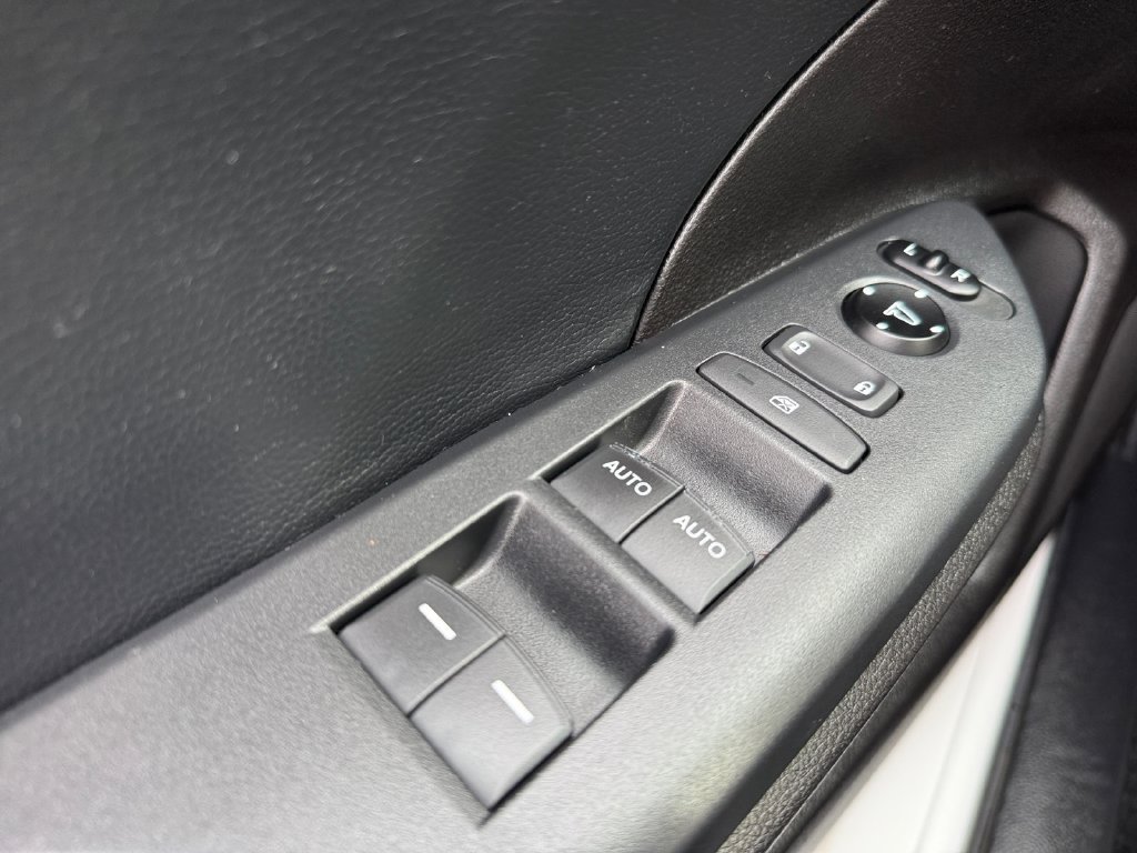 Used 2017 Honda Civic EX-L image 25