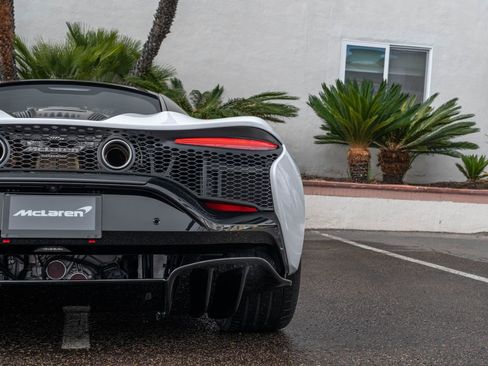 New 2026 McLaren Artura image 30