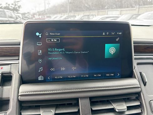 Used 2023 Chevrolet Suburban Premier image 15