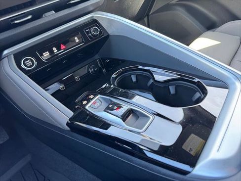 New 2025 Audi Q5 Prestige AWD/4WD image 17