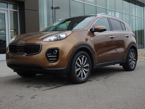 Used 2017 Kia Sportage EX w/ EX Technology Package AWD/4WD image 1