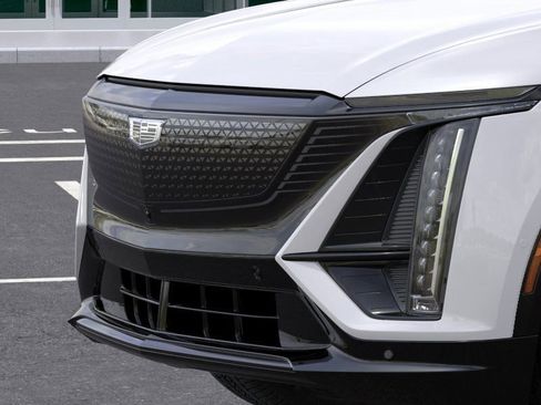 New 2025 Cadillac Lyriq Sport image 37