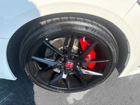 Used 2025 Honda Civic Type R image 18