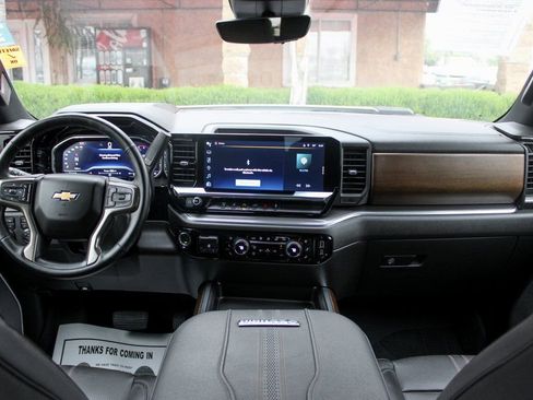 Used 2024 Chevrolet Silverado 3500 High Country w/ High Country Premium Package image 29