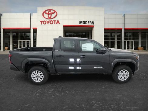 New 2026 Toyota Tacoma SR5 AWD/4WD image 10