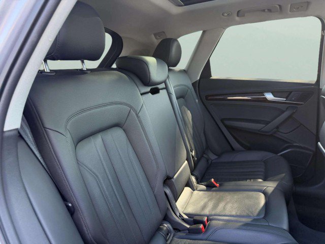 Used 2018 Audi Q5 2.0T Premium Plus w/ Premium Plus Package AWD/4WD image 27