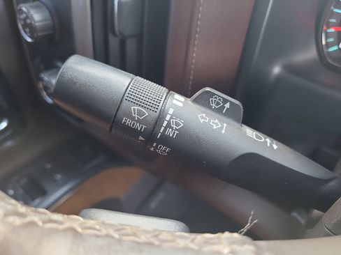 Used 2014 Chevrolet Silverado 1500 High Country image 29