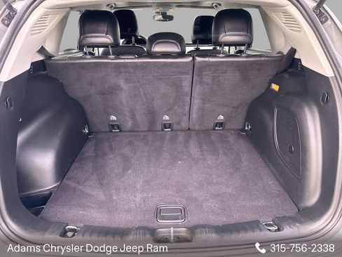 Used 2022 Jeep Compass Limited w/ Sun and Sound Group AWD/4WD image 9